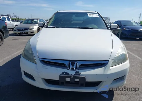 2006 Honda Accord 3.0 Ex из США, поврежденный, VIN 1HGCM66876A029825